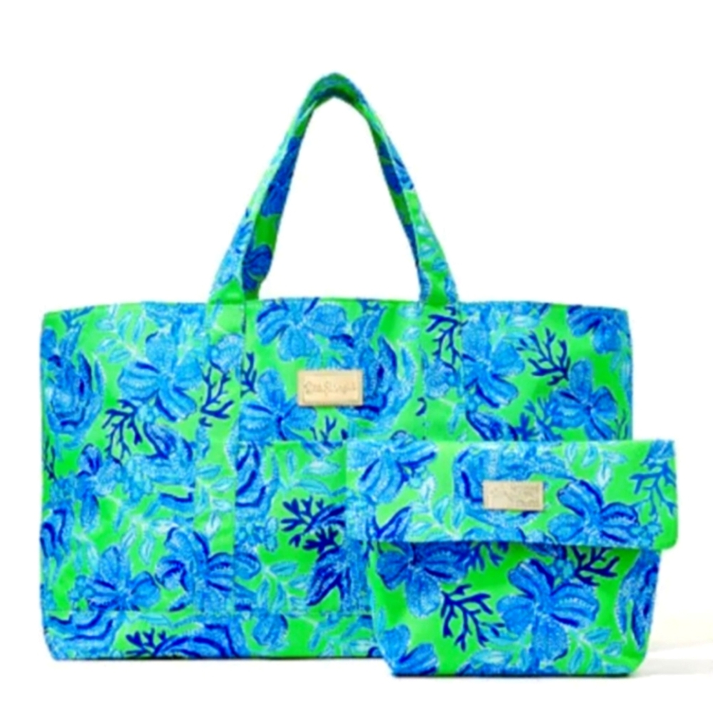 Keepin' It Reel tote with pouch